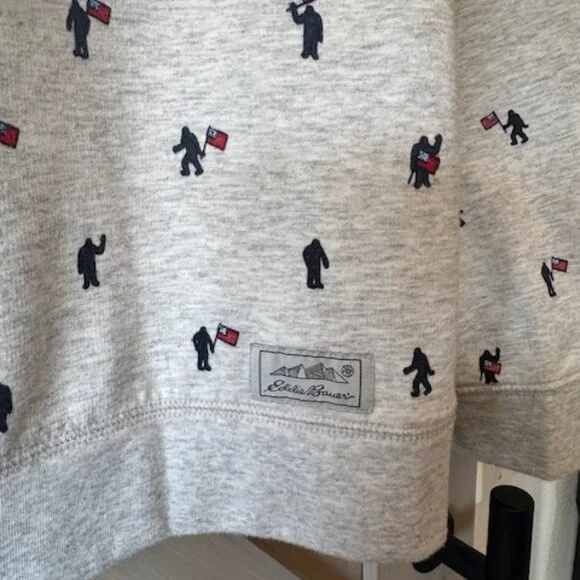 Eddie Bauer All over Sasquatch print mens Size M Tall EUC - Picture 3 of 7